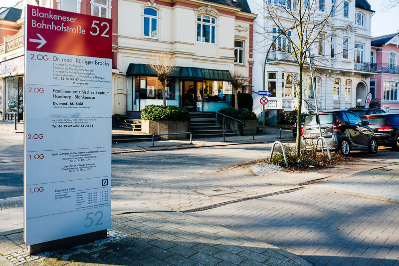 Praxisschild der Psychotherapiepraxis Berthold Hankh in Blankenese